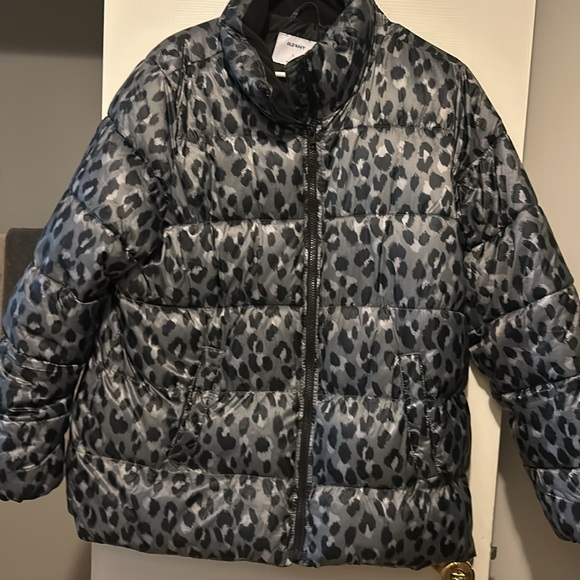 Old Navy animal print puffer size large - Picture 3 of 4